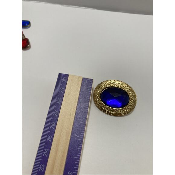 Beautiful Blue Stone Set In Gold Art deco Setting. - Picture 6 of 6